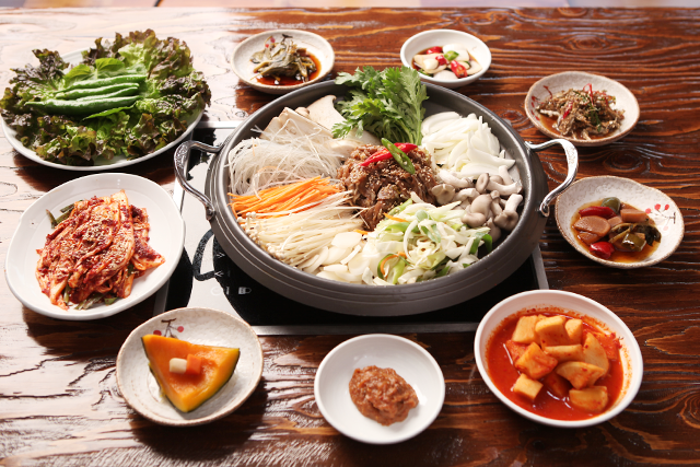 고향집칼국수.재바우, 별자리 