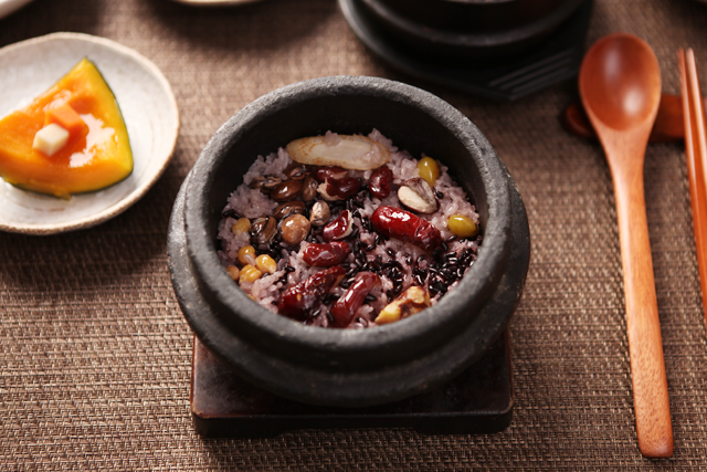 고향집칼국수.재바우, 별자리 